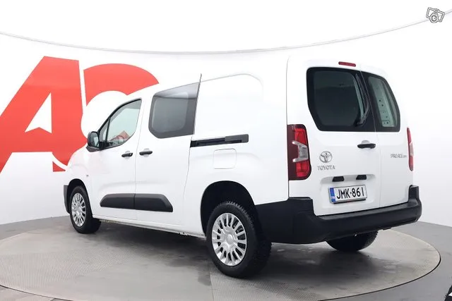 Toyota Proace Active L2 1,5D 100 5ov 2510 - ALV 24% / Webasto / Vanerointi / Kahdet renkaat Image 3