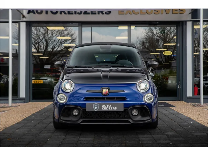 Fiat 500C 1.4 T-Jet Abarth 595 Competizione 70th Anniversary  Image 2